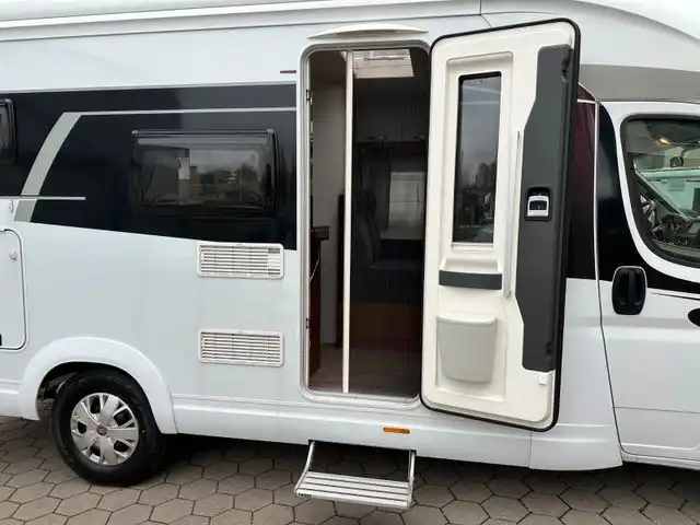 HOBBY OPTIMA DE LUXE V 65 GE